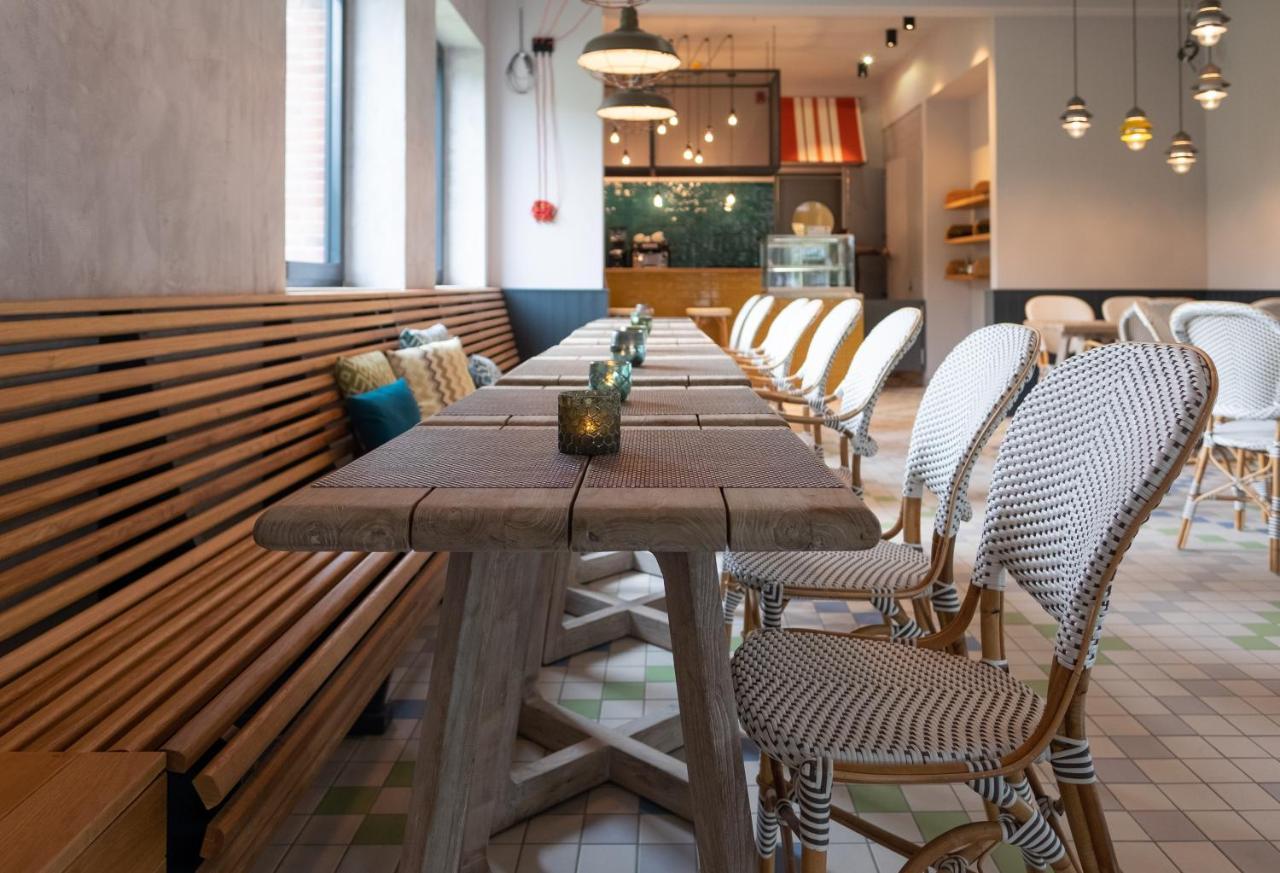 Das James เฟลนส์บวร์ก ภายนอก รูปภาพ Interior of the restaurant